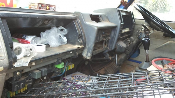 **168,000 บ.ต่อรอง**ขาย4ล้อกลาง 88 ประกอบรถตู้แห้ง ถูกๆ ISUZU NHR 4JB1-88HP เกียร์สั้น ปี47 เครื่อง ดีแรงดี แน่น เกียร์ดีไม่หลุด ไม่หอน ช่วงล่างเดิม เพลาลอย คัสซีพอใช้ มีเก็บงานมาบ้าง ไม่แจ่มเท่าไร ต้องเก็บเพิ่ม พร้อมตู้แห้งเปิดข้างกับเปิดหลัง (แบบเปิดขึ้