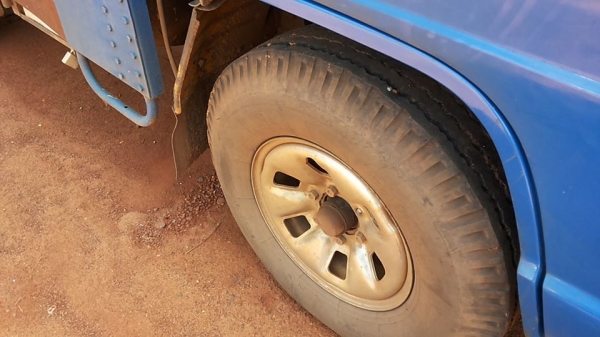 **168,000 บ.ต่อรอง**ขาย4ล้อกลาง 88 ประกอบรถตู้แห้ง ถูกๆ ISUZU NHR 4JB1-88HP เกียร์สั้น ปี47 เครื่อง ดีแรงดี แน่น เกียร์ดีไม่หลุด ไม่หอน ช่วงล่างเดิม เพลาลอย คัสซีพอใช้ มีเก็บงานมาบ้าง ไม่แจ่มเท่าไร ต้องเก็บเพิ่ม พร้อมตู้แห้งเปิดข้างกับเปิดหลัง (แบบเปิดขึ้