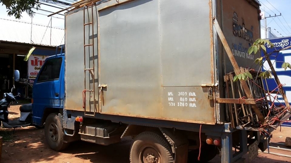 **168,000 บ.ต่อรอง**ขาย4ล้อกลาง 88 ประกอบรถตู้แห้ง ถูกๆ ISUZU NHR 4JB1-88HP เกียร์สั้น ปี47 เครื่อง ดีแรงดี แน่น เกียร์ดีไม่หลุด ไม่หอน ช่วงล่างเดิม เพลาลอย คัสซีพอใช้ มีเก็บงานมาบ้าง ไม่แจ่มเท่าไร ต้องเก็บเพิ่ม พร้อมตู้แห้งเปิดข้างกับเปิดหลัง (แบบเปิดขึ้