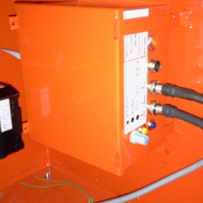 ่ขายปั้มน้ำมันหยอดเหรียญ ธนบัตร + เหรียญ