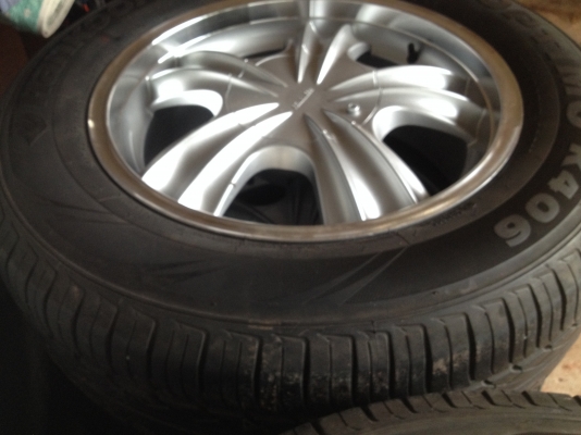 ขายล้อแม็ก 18 พร้อมยาง 255/60/18 (หรือรับแลกล้อ)
