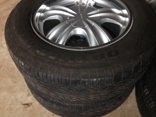 ขายล้อแม็ก 18 พร้อมยาง 255/60/18 (หรือรับแลกล้อ)