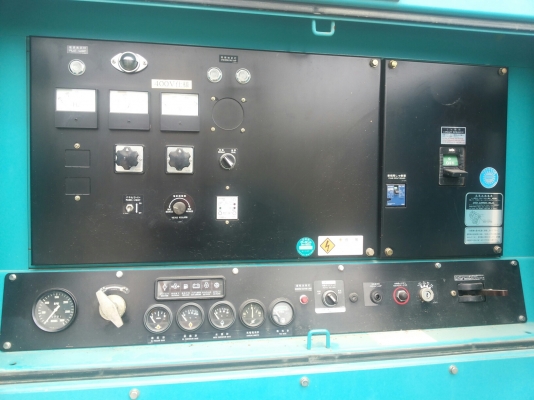 เครื่องปั่นไฟมือสอง DCA-300SPK สนใจโทร 083 081 2889 ฟ้า