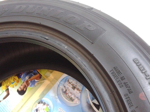 ยางซิ่ง,195-55-15 DUNLOP ZII ปี12แก่ๆสภาพ90หนึ่งชุด 9,500 แยกคู่ได้ ยางซิ่ง,195-55-15 DUNLOP ZII ปี12แก่ๆสภาพ90หนึ่งชุด 9,500 แยกคู่ได้