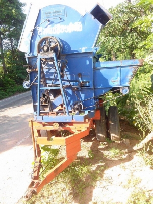 ขายเครื่องสีข้าว5ฟุตครึ่งเกตรพัฒนาสิงเปลือยจัมโบ้ใช้กับรถไถ