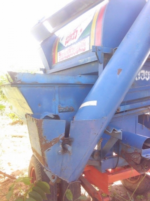 ขายเครื่องสีข้าว5ฟุตครึ่งเกตรพัฒนาสิงเปลือยจัมโบ้ใช้กับรถไถ