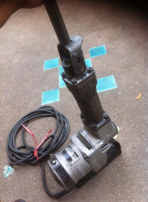 MAKITA HM1201 สกัดไฟฟ้า 21mm 1130W 8.7kg