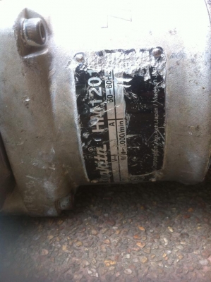 MAKITA HM1201 สกัดไฟฟ้า 21mm 1130W 8.7kg