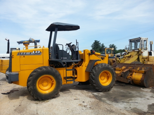 ขายรถตัก TCM L13