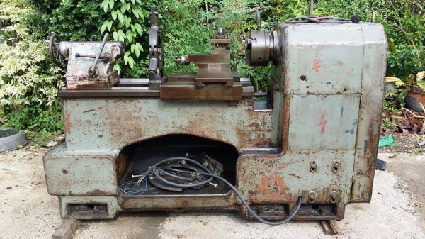 เครื่องกลึง TUDA  เก่าญี่ปุ่น สภาพสวย เครื่องพร้อมใช้งาน