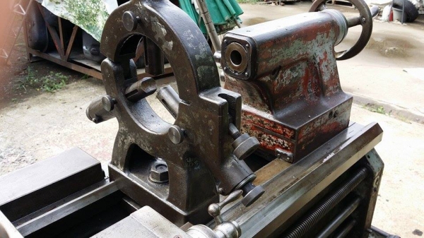 เครื่องกลึง TUDA  เก่าญี่ปุ่น สภาพสวย เครื่องพร้อมใช้งาน