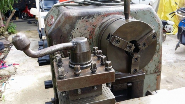 เครื่องกลึง TUDA  เก่าญี่ปุ่น สภาพสวย เครื่องพร้อมใช้งาน