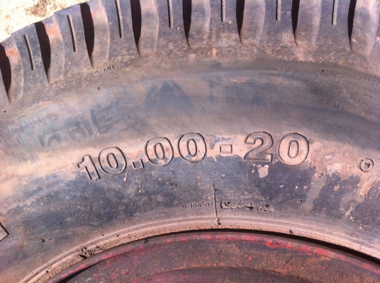 ยาง 10.00-20 D-MASTER -Max Load พร้อมกระทะ สภาพสวย 90\% 2 เส้น ราคาย่อมๆ ยาง 10.00-20 D-MASTER -Max Load พร้อมกระทะ สภาพสวย 90\% 2 เส้น ราคาย่อมๆ