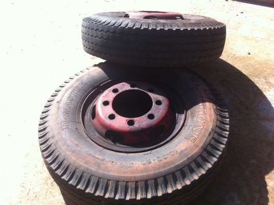 ยาง 10.00-20 D-MASTER -Max Load พร้อมกระทะ สภาพสวย 90\% 2 เส้น ราคาย่อมๆ ยาง 10.00-20 D-MASTER -Max Load พร้อมกระทะ สภาพสวย 90\% 2 เส้น ราคาย่อมๆ