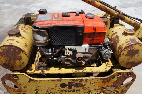 ขายรถบดเดินตาม KOMUTSU  JV08H มีระบบสั่นสะเทือน พร้อมใช้