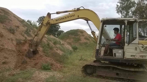 ขาย KOMATSU PC60- 6 สภาพสวยพร้อมใช้ ราคาต่อรองได้ ติดต่อได้ที่คุณ อ๊อฟ พิจิตร 086-737-9991 ขาย KOMATSU PC60- 6 สภาพสวยพร้อมใช้ ราคาต่อรองได้ ติดต่อได้ที่คุณ อ๊อฟ พิจิตร 086-737-9991