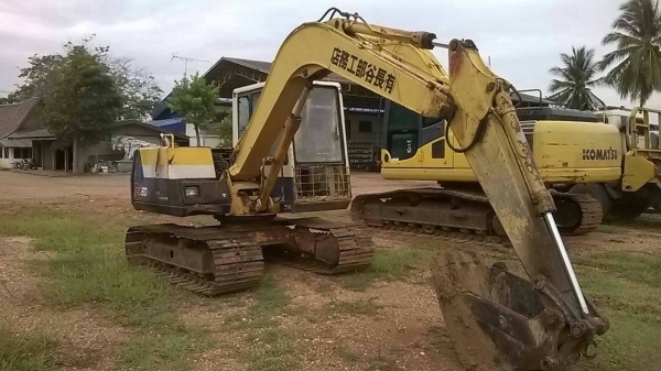 ขาย KOMATSU PC60- 6 สภาพสวยพร้อมใช้ ราคาต่อรองได้ ติดต่อได้ที่คุณ อ๊อฟ พิจิตร 086-737-9991 ขาย KOMATSU PC60- 6 สภาพสวยพร้อมใช้ ราคาต่อรองได้ ติดต่อได้ที่คุณ อ๊อฟ พิจิตร 086-737-9991