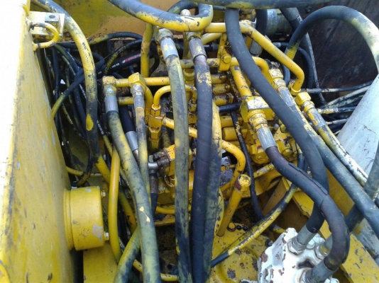 ขาย KOMATSU PC 120-5 สภาพสวยพร้อมใช้ ราคาต่อรองได้ ติดต่อได้ที่คุณ อ๊อฟ พิจิตร 086-737-9991 ขาย KOMATSU PC 120-5 สภาพสวยพร้อมใช้ ราคาต่อรองได้ ติดต่อได้ที่คุณ อ๊อฟ พิจิตร 086-737-9991