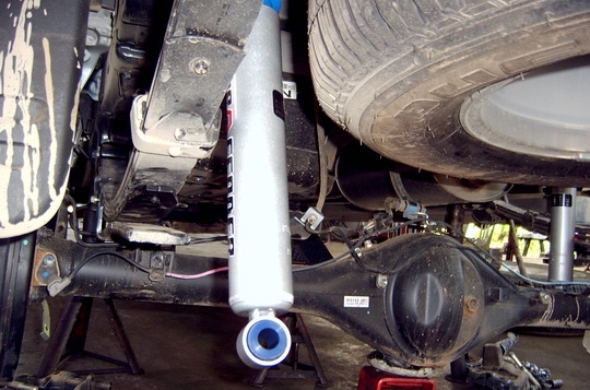 รับแก้ปัญหาช่วงล่าง รถกระบะ isuzu by Shock Profender