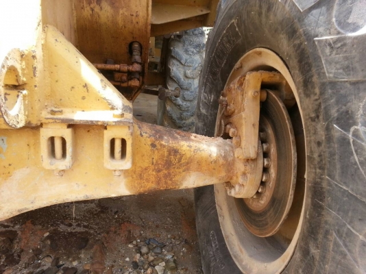 รถตัก CAT920B ติดต่อ คุณ ต่อลาภ 081-0842284