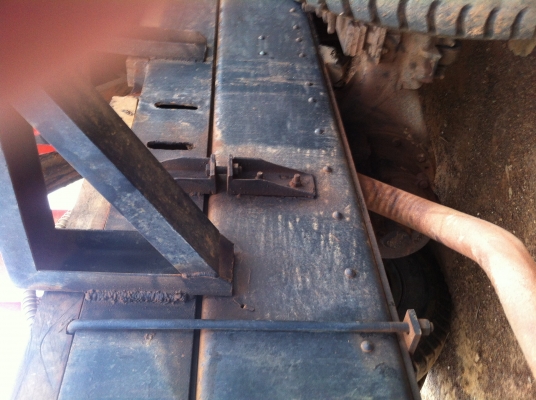 ขายสิบล้อปี45 ISUZU 240 ร็อคกี้นางฟ้าแท้ รถเดิมสวยมากๆ เครื่องเดิม240 เทอรโบ เกียรเดิม ฟุลเลอร์ กระบะดั้ม สามมิตรแท้รุ่นแรก ยางใหม่10เส้น. ทะเบียนพร้อมโอนครับ