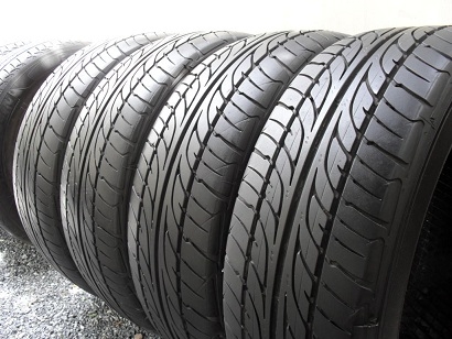 ขายยาง DUNLOP SPORT LM703 ปี12(1ชุด) 215-60-16 ราคา 3,000