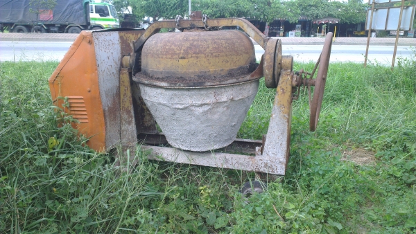 Sell> ขายโม่ผสมปูน สำหรับก่อสร้างครับ โม่ได้ 2 ลูกครับ กำแพงแสน นครปฐมครับ