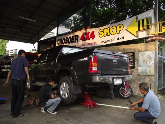 รับแก้ปัญหาช่วงล่าง รถกระบะ Vigo by Shock Profender