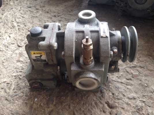 ขายโบวเวอร์อัดอากาศ Unomach ใช้กับมอเตอร์ขนาด 1 HP. สภาพของใหม่เก่าเก็บ มี 10 ตัวครับ ( เหลือ 3 ตัวครับ )