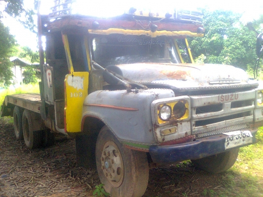 ขายรถแม็คโคPC100-3พร้อมเทเลอสิบล้อราคา580000บาท