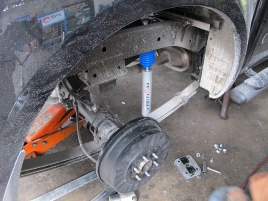 รับแก้ปัญหาช่วงล่างรถ Toyota Fortuner by Shock Profender รับแก้ปัญหาช่วงล่างรถ Toyota Fortuner by Shock Profender