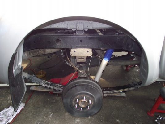 รับแก้ปัญหาช่วงล่างรถ Toyota Fortuner by Shock Profender รับแก้ปัญหาช่วงล่างรถ Toyota Fortuner by Shock Profender