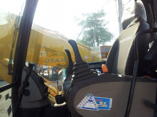 รถขุด SH200-5 มือสอง สนใจโทร 083 081 2889 ฟ้า