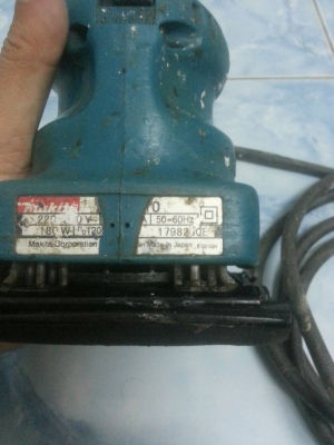 ขายเครื่องขัด  	Makita  แท้ๆ  ไม่เคยผ่านการซ่อมสภาพดี  ใช่เองครับ  ยินดีส่งพัสดุครับ