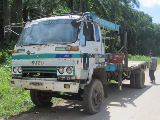 ต้องการขายรถ6ล้อISUZU ติดเครนTADANO 4ตัน