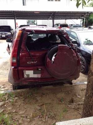 CRV ปี 03 สภาพซ่อมได้สบายหรือเเยกขายอะไหลได้ทุกชิ้นทะเบียนโอนลอยๆ