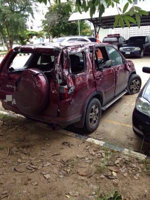 CRV ปี 03 สภาพซ่อมได้สบายหรือเเยกขายอะไหลได้ทุกชิ้นทะเบียนโอนลอยๆ