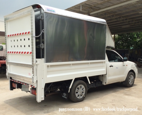 TOYOTA ติดตั้งตู้และลิฟท์เกด