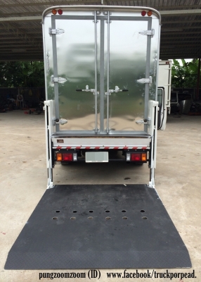 TOYOTA ติดตั้งตู้และลิฟท์เกด