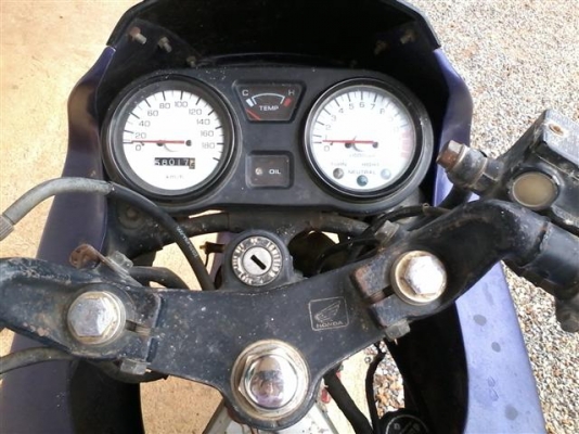 ขายบีท110 ทะเบียนพร้อมโอนภาษีขาดเกินรถเดิมเครื่องดีเทสแล้ว  ขาย 6900 บาท