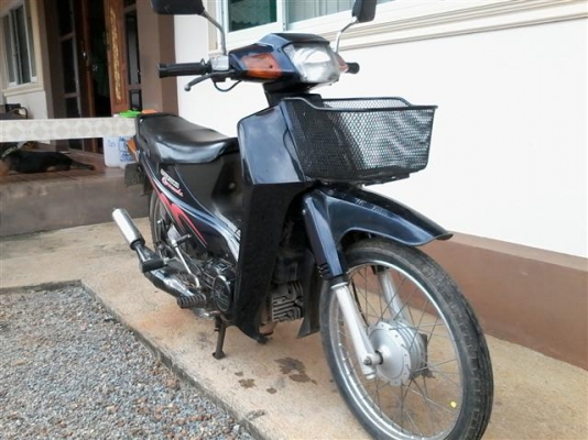 ขายซูซูกิคริสตันทะเบียนพร้อมโอนภาษีขาดเกินรถเดิมเครื่องดีสีสวยเจ้าของเดิมรักษาดี ขาย 5900 บาท