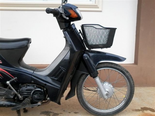 ขายซูซูกิคริสตันทะเบียนพร้อมโอนภาษีขาดเกินรถเดิมเครื่องดีสีสวยเจ้าของเดิมรักษาดี ขาย 5900 บาท