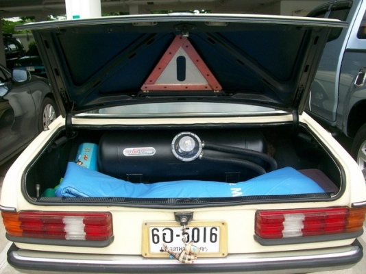 ขาย Benz W123 230E เครื่องเดิม LPG ขาย Benz W123 230E เครื่องเดิม LPG