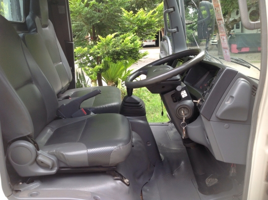 ขาย 6 ล้อ NMR -130 ปี 52 สวย ๆ ครับ ขาย 6 ล้อ NMR -130 ปี 52 สวย ๆ ครับ