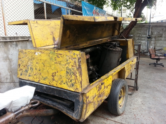 ขายด่วนตามสภาพครับ  Atlas Copco XA 175 เครื่องสตารท์ติด..ลมออก..ใช้งานได้ครับ