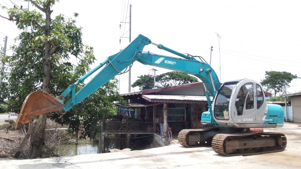 รถเเม็คโค รถเเม็คโค