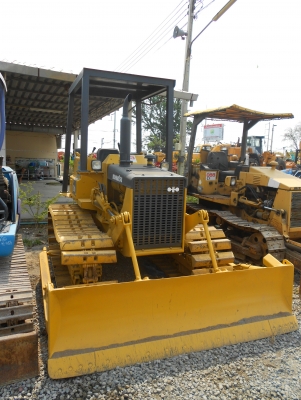 ขายรถแทรคเตอร์ D21P เก่านอก