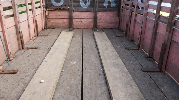 ***ขายแล้วครับขอบคุณ Truck2hand ขายแต๋น4ล้อ เครื่อง KUBOTA ET11 แรง เครื่องดีอึด สตาร์ทติดง่าย แรงดี ไม่จุกจิก เกียร์ดีไม่หลุด ช่วงล่างเดิม คัสซีหน้า4 คัสซีดี ไม่่ผุ กระบะพื้นไม้คอกไม้เตี้ย ยาว3.0ม.สภาพดี พื้นดีคอกดี รถใช้งานวิ่งงานปกติ เอกสารเล่มทะเบียนค