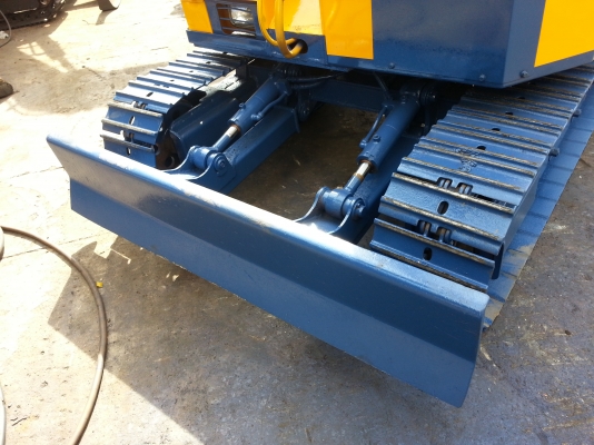 ขาย รถขุด HANIX รุ่น S&B30 แทร็กเหล็ก บูมสไลด์ มือสองญี่ปุ่น ขาย รถขุด HANIX รุ่น S&B30 แทร็กเหล็ก บูมสไลด์ มือสองญี่ปุ่น