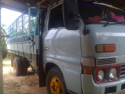 หกล้อ อีซูซุ TL85 สภาพดีคู่เดิม รถไทบ้านแท้ๆ ราคา198,000บ เล่มทะเบียนพร้อมโอน